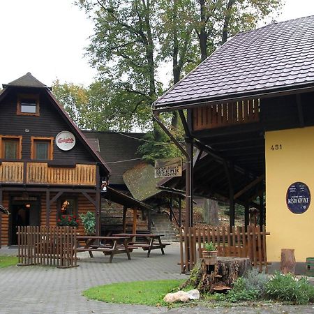 Valassky Senk Hotel Vizovice Exterior photo